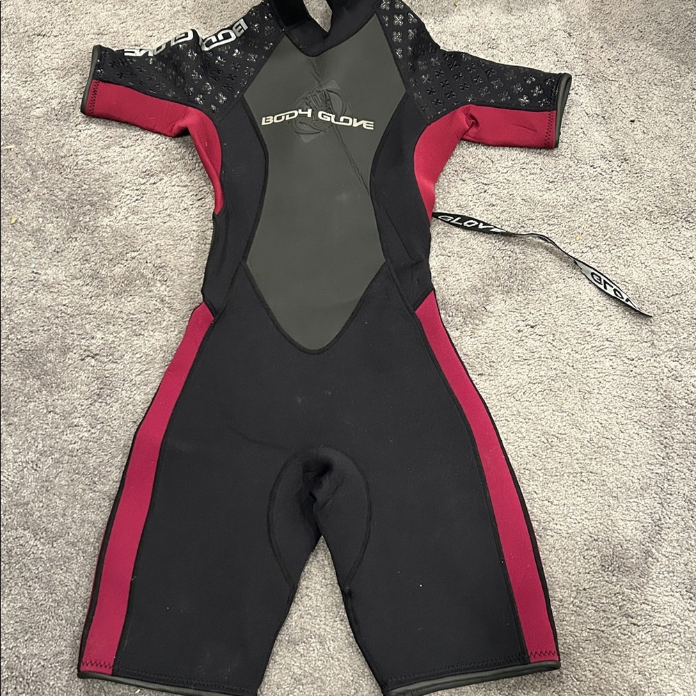 Body Glove Black and Dark Red Shorty Wetsuit